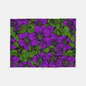 Lila Clematiweine Fleecedecke (Vorderseite (Horizontal))