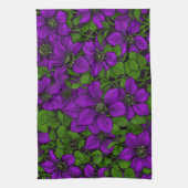Lila Clematiweine Geschirrtuch (Vertikal)