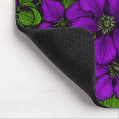 Lila Clematiweine Mousepad (Ecke)