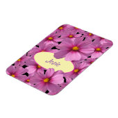Lila Cosmos-Blume-Design auf schwarzem Hintergrund Magnet (Linke Seite)