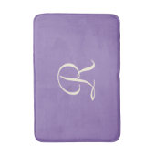Lila & Creme Mit Monogramm Plush Bath Mat Badematte (Vorderseite Vertikal)