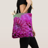 Lila Dahlia-Blume Tasche (Von Nahem)
