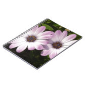 Lila Daisies Notizblock (Linke Seite)