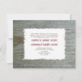 Lila Daisy & Barnwood Hochzeit Einladung (Rückseite)