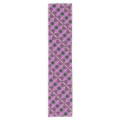 Lila Daisy-Blume Abstraktes Design Kurzer Tischläufer (Vorderseite)