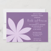 Lila Daisy Blume Hochzeit Probe Dinner Einladung (Vorderseite)