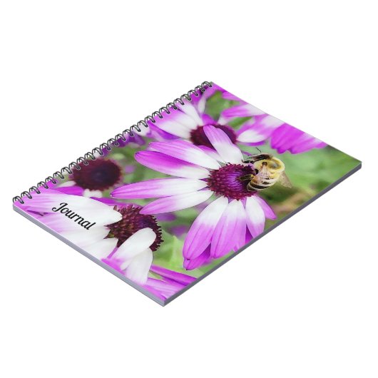 Lila Daisy Blume und Bee Journal Notizblock (Linke Seite)