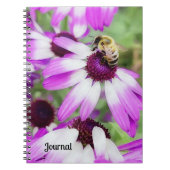 Lila Daisy Blume und Bee Journal Notizblock (Vorderseite)