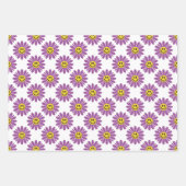 Lila Daisy Floral Stripes Polka Dot Geschenkpapier Set (Vorderseite)