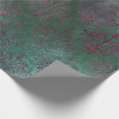 Lila Damast auf ausgeblendetem grünem Hintergrund Geschenkpapier (Ecke)