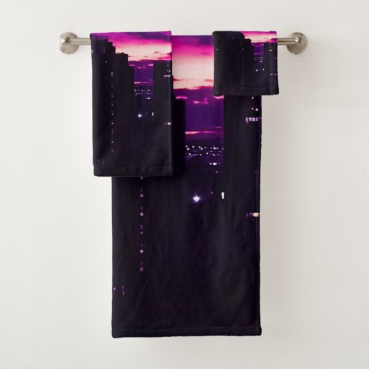 Lila Dawn NYC Skyline Badhandtuch Set (Insitu)
