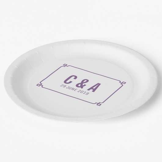 Lila Deko Chic Wedding Pappteller (Schrägansicht)