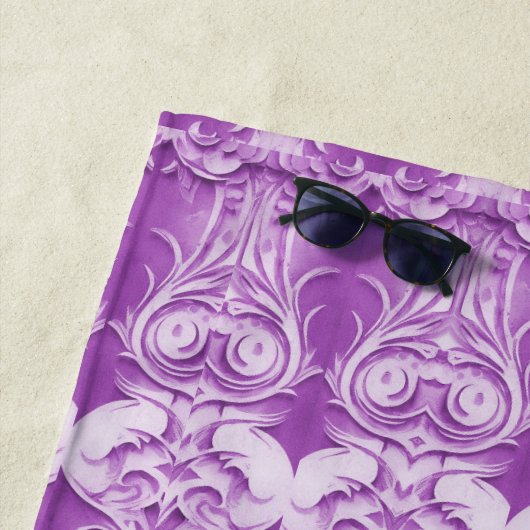 Lila dekoratives Badetuch (Beispiel)