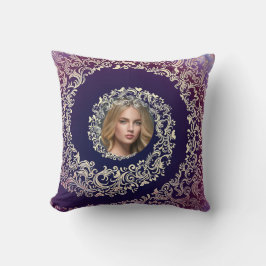 Lila dekoratives Foto Kissen