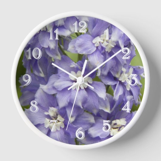 Lila Delphinium Floral Uhr (Vorderseite)
