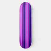 Lila Design der Streifen Skateboard (Vorderseite)