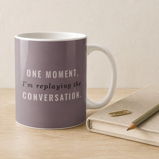 Lila 'Die Unterhaltung wird gerade noch einmal abg Kaffeetasse