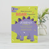 Lila Dinosaurier-Einladung Einladung (Stehend Vorderseite)