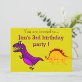 Lila Dinosaurier-Geburtstagsparty Einladung (Stehend Vorderseite)