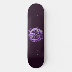 Lila Drachenzirkel Skateboard