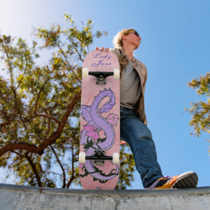 Lila Dragon auf rosa D-Markenbezeichnung Skateboard