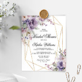 Lila Dusche mit Blütendusche