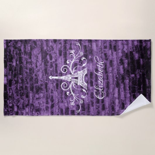 Lila Eiffelturm Grunge Strandtuch (Vorderseite)