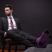 Lila Einfaches Bowling Button-Design Krawatte