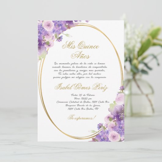 Lila Einladung zur Quinceanera-Blumenwelt auf Span (Stehend Vorderseite)