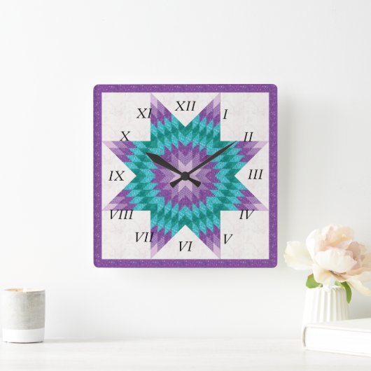 Lila Einzelsterndesign Quadratische Wanduhr (Zuhause)