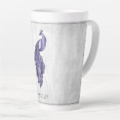 Lila Eleganter Pfau Personalisierte Latte-Tasse Milchtasse (Rechte Ecke)