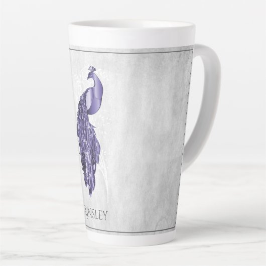 Lila Eleganter Pfau Personalisierte Latte-Tasse Milchtasse (Rechte Ecke)