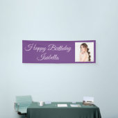 Lila, elegantes Script Foto Happy Birthday Banner (Messeveranstaltung)