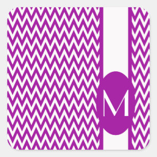 Lila elegantes Zickzack Design mit Monogramm Quadratischer Aufkleber