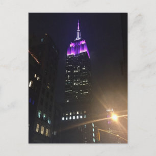 Lila Empire State Gebäude NYC Night Skycraper Postkarte