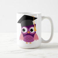 Lila Eule mit Cap-Abschluss-Tasse