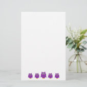 Lila Eulen-Design Briefpapier (Stehend Vorderseite)