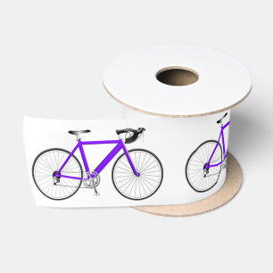 Lila Fahrrad auf der White Satin Ribbon Satinband