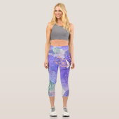 Lila, farbenfrohe abstrakte Kunst Capri Leggings (Vorderseite)