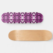 Lila Farbtiefe Gezeichnet Skateboard (Horizontal)