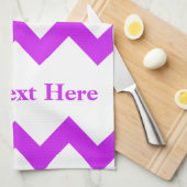Lila Fett Zickzack mit benutzerdefinierbarem Text Geschirrtuch (Viertel Falte)