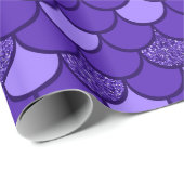 Lila Fischskala mit Glitzer Geschenkpapier (Rolleneckpunkt)