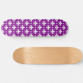 Lila Fleur-de-lis-Muster Skateboard (Horizontal)