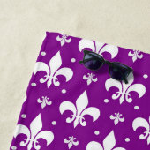 Lila Fleur-de-lis-Muster Strandtuch (Beispiel)