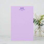 Lila Flieder Minimal Saubere Initialen Briefpapier (Stehend Vorderseite)