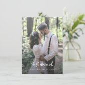 Lila floral Just Married Wedple Foto Ankündigung (Stehend Vorderseite)