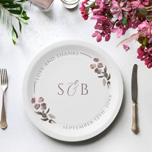 Lila Floral Monogram Hochzeit Pappteller