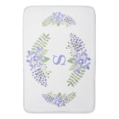 Lila Floral Monogram Wasserfarbenelegante Badematte (Vorderseite Vertikal)