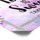 Lila Floral & Silver Confetti Liebe ist süß Poster (Ecke)