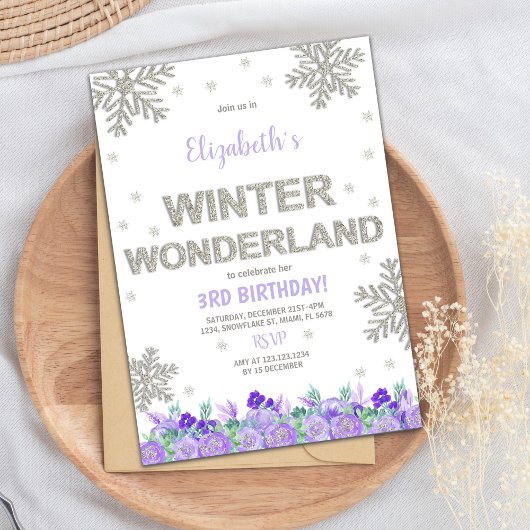 Lila Floral Winter Wunderland Einladungen